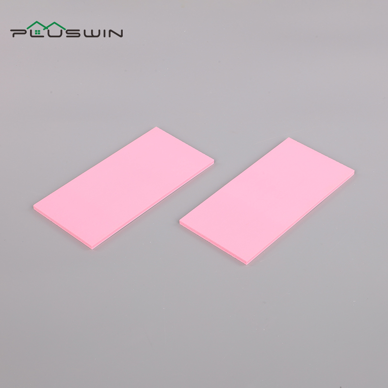 لوحة PVC الوردي